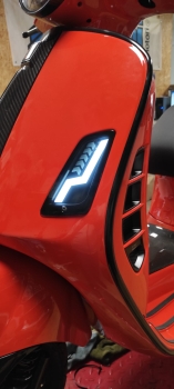 LED-Blinker-Set vorne/hinten - GASOLINA - Vespa GTS/HPE 125-300 ccm (ab Bj. 2014) - schwarz
